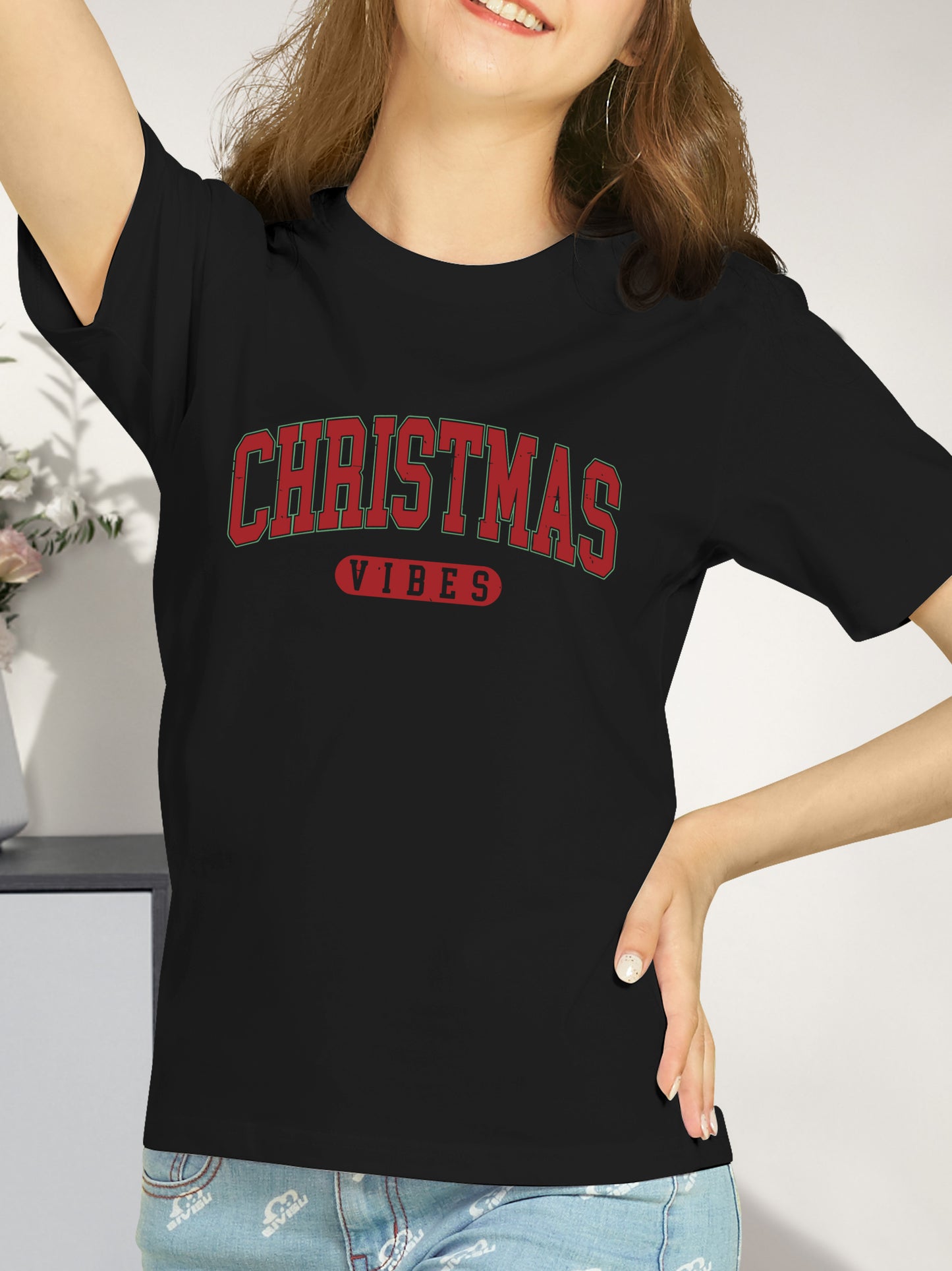 Retro Christmas Vibes Shirt - Relaxed Fit, Full Size