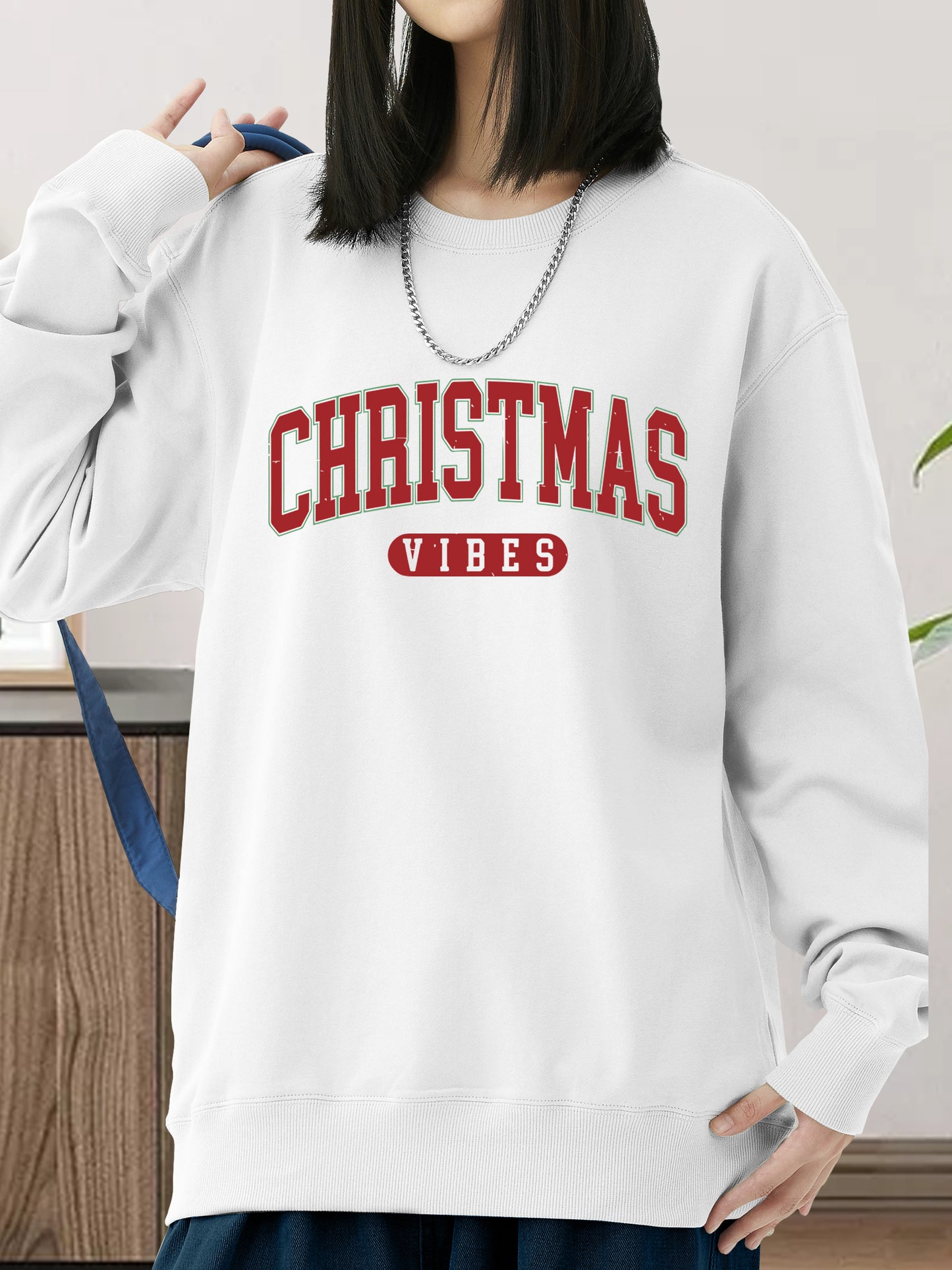 Retro Christmas Vibes Shirt - Relaxed Fit, Full Size